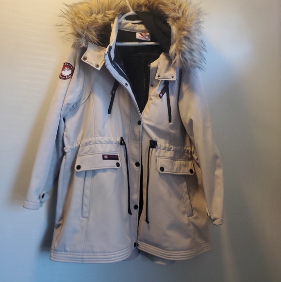 Canada jacket - Picture 1 of 5